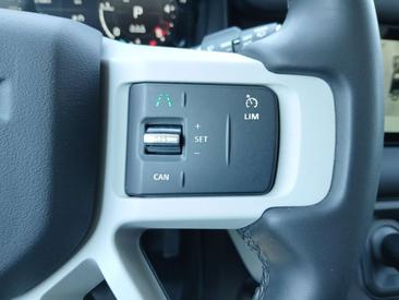 Land Rover Defender 110 SE N1 3.0D I6 200 CV AWD Auto — photo 18