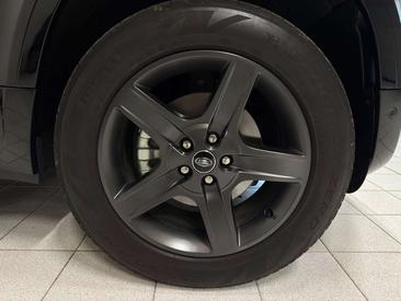 Land Rover Defender 110 X-Dynamic SE AWD Auto. 3.0D I6 200 — photo 9