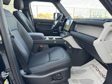 Land Rover Defender 110 D250 AWD Auto X-Dynamic SE — photo 15