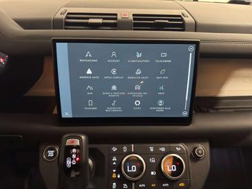Land Rover Defender 110 X-Dynamic SE AWD Auto. 3.0D I6 200 — photo 31