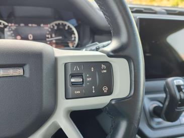 Land Rover Defender 90 D250 TOIT OUVRANT CARPLAY CAMERA 360 CUIR Noir — photo 19