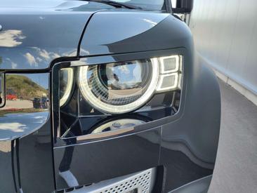 Land Rover Defender 90 D250 TOIT OUVRANT CARPLAY CAMERA 360 CUIR Noir — photo 26