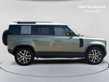 Land Rover Defender 110 SE 2.0 P400e — photo 4
