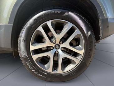 Land Rover Defender 110 SE 2.0 P400e — photo 10