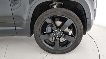 Land Rover Defender 110 X-Dynamic SE Awd 3.0d I6 Mhev 300cv Auto — photo 9