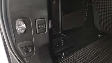 Land Rover Defender 110 X-Dynamic SE Awd 3.0d I6 Mhev 300cv Auto — photo 26