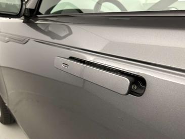 Land Rover Range Rover Velar R-Dynamic HSE Pano-dak/Massage 2.0 P250 Turbo AWD — photo 9