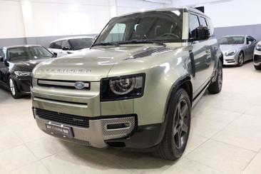 Land Rover Defender 110 3.0D I6 250 CV AWD X-Dynamic SE 7 POSTI — photo 3