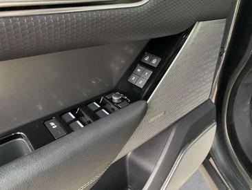 Land Rover Range Rover Velar D300 AWD SE WinterP*20 — photo 11