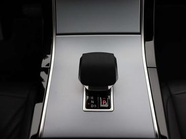Land Rover Range Rover Evoque 1.5 P270e PHEV AWD S Edition — photo 9