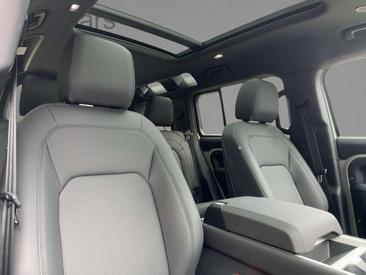 Land Rover Defender 110 D250 X-Dynamic SE MY26 360-CAM ACC — photo 13