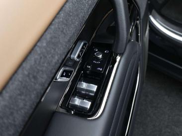 Land Rover Range Rover Sport Autobiography 3.0 P550e PHEV — photo 29