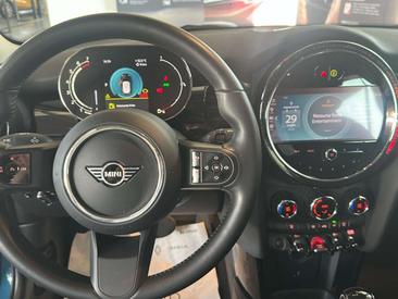 Mini 5 Portes Classic Cooper — photo 8