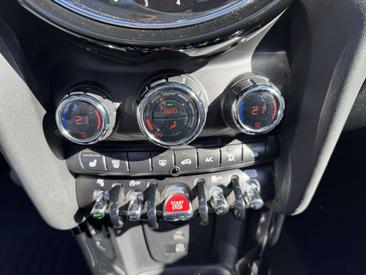 Mini Hatch Cooper S — photo 16