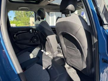 Mini Hatch Cooper S — photo 26