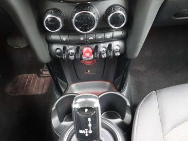 Mini 5 Portes Cooper D — photo 13
