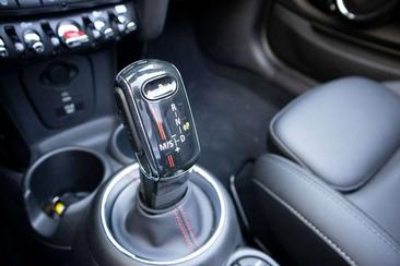 Mini Cabrio Sport Cooper S — photo 10