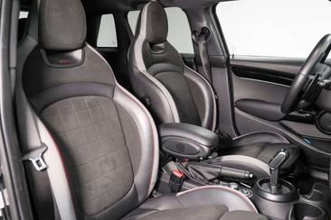 Mini 5 Portes JCW Cooper S — photo 13