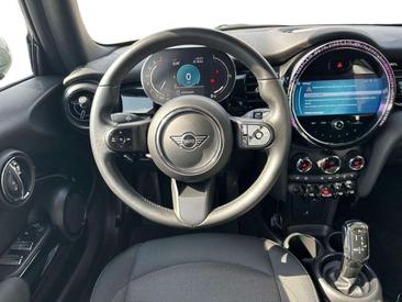 Mini Cabrio Classic Cooper — photo 10