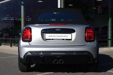 Mini Cabrio John Cooper Works — photo 5
