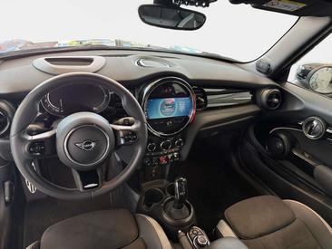 Mini Cabrio JCW Cooper — photo 11