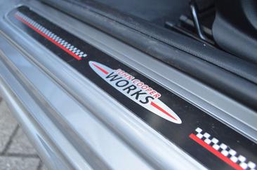 Mini Cabrio John Cooper Works — photo 24