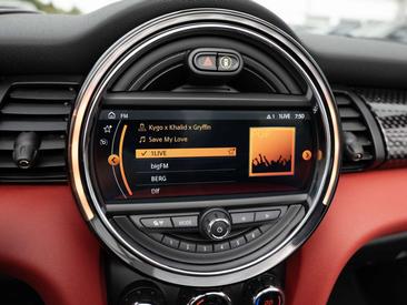 Mini Cabrio John Cooper Works — photo 14
