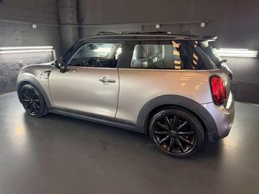 Mini Cooper S — photo 6