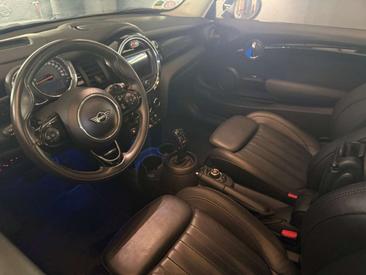 Mini Cooper S — photo 11