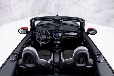 Mini Cabrio John Cooper Works — photo 23