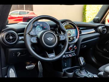 Mini Cabrio John Cooper Works — photo 11