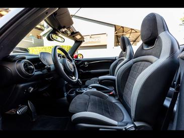 Mini Cabrio John Cooper Works — photo 12