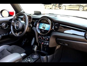 Mini Cabrio John Cooper Works — photo 13