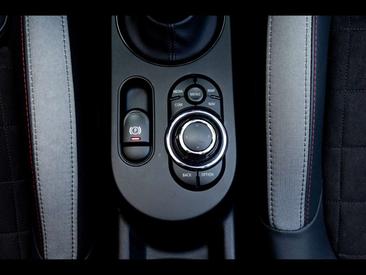 Mini Cabrio John Cooper Works — photo 26