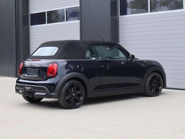 Mini Cabrio COOPER S — photo 21