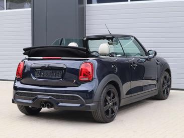Mini Cabrio COOPER S — photo 24