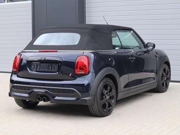 Mini Cabrio COOPER S — photo 31