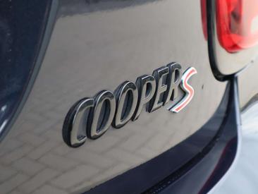 Mini Cabrio COOPER S — photo 35