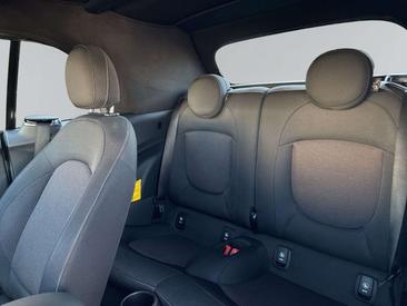 Mini Cabrio COOPER — photo 12