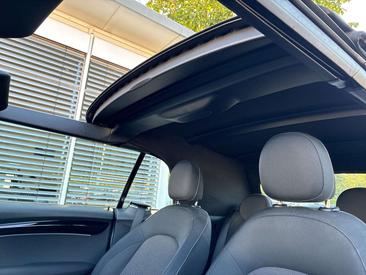 Mini Cabrio COOPER — photo 19