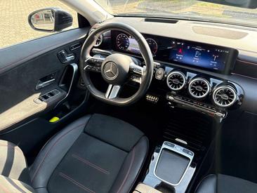 Mercedes CLA 200 Premium Plus — photo 12