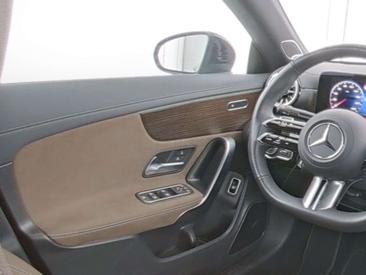 Mercedes CLA 200 AMG Line — photo 12