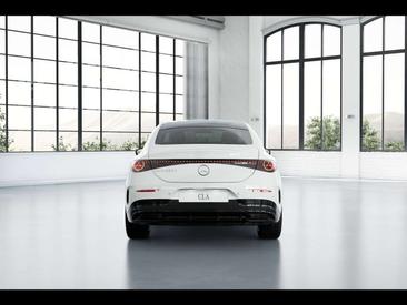 Mercedes CLA 250 AMG LINE — photo 11
