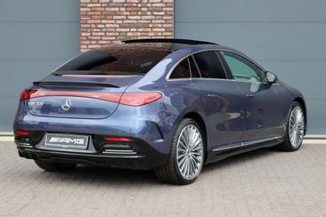 Mercedes EQE 300 AMG Line — photo 7