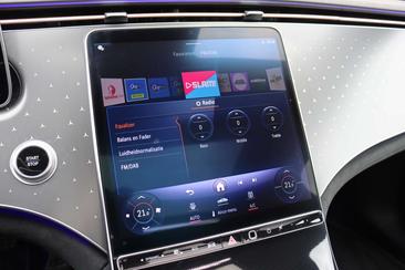 Mercedes EQE 300 AMG Line — photo 36