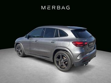 Mercedes GLA 180 Night Edition — photo 3