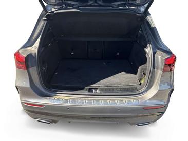 Mercedes GLA 180 Night Edition — photo 5
