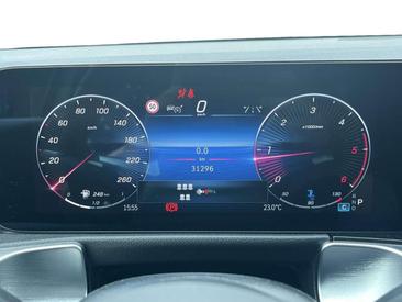 Mercedes GLB 180 Night Edition — photo 10