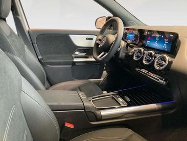Mercedes GLA 250 AMG Line — photo 9
