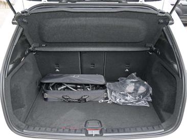 Mercedes GLA 250 AMG Line — photo 5